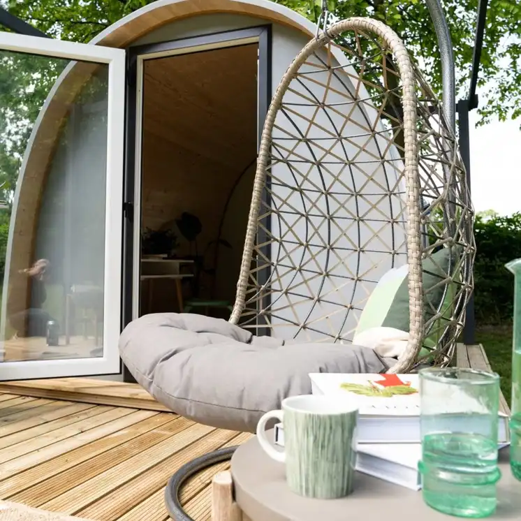 The perfect stylish, cheap and affordable garden rooms by Hully Pods, featuring budget-friendly landscaping and cosy garden decor.